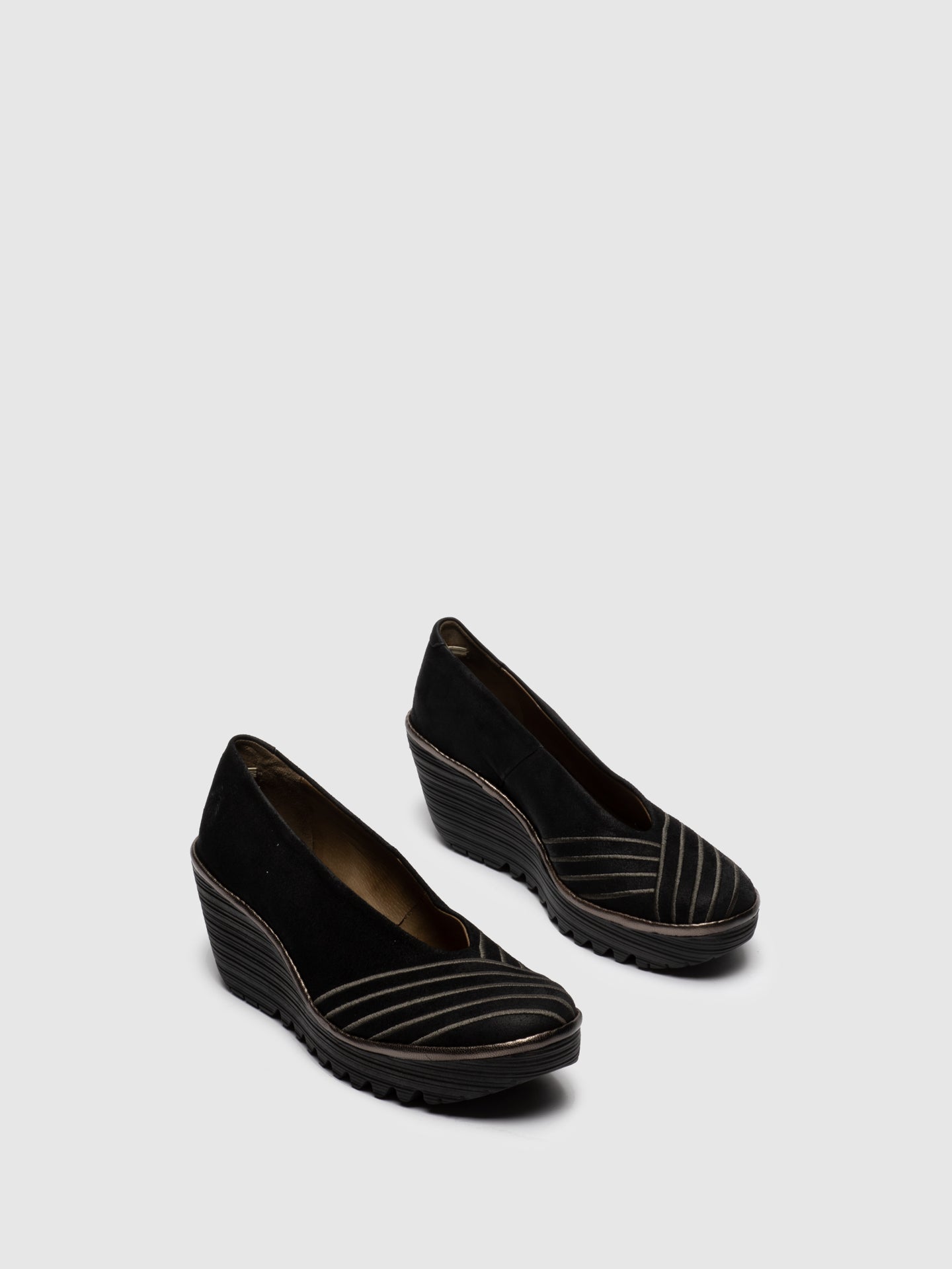 Fly London Brown Black Round Toe Pumps